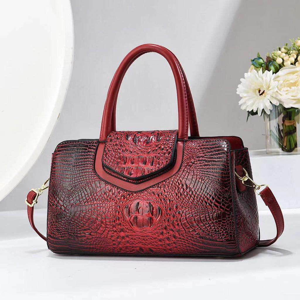 Stylish Large Capacity Crocodile Pattern Handbag For Moms In Black Khaki Red Brown Gray White