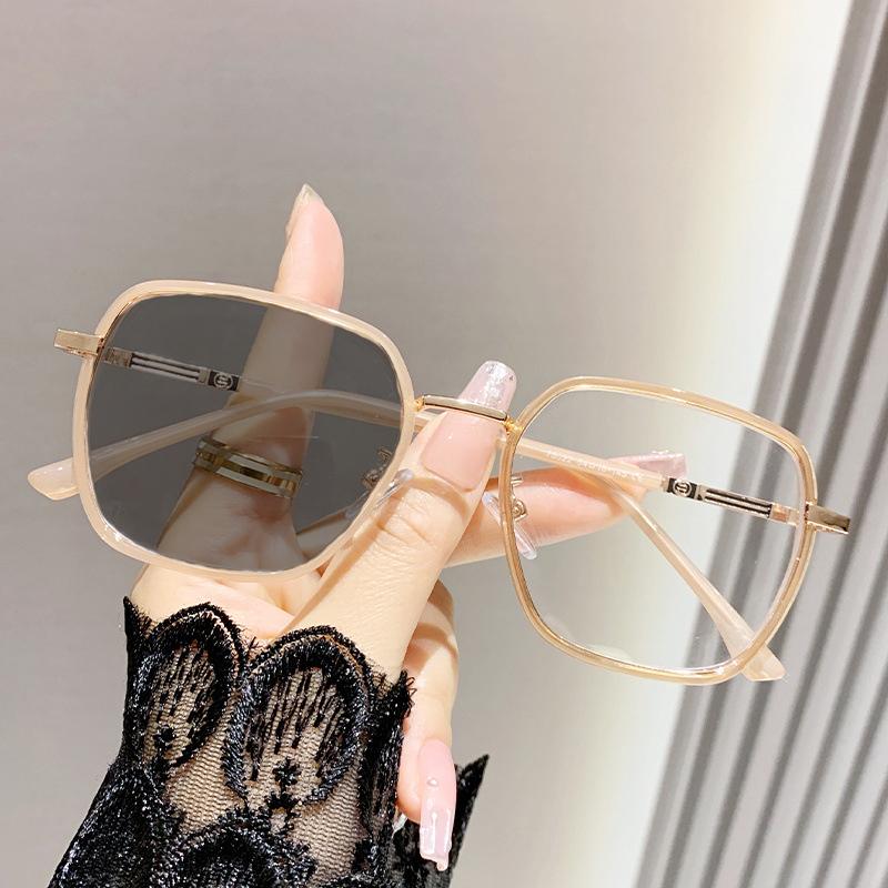 Photosensitive Color Change Anti-blue Glasses Without Makeup, Colorful Student Myopia Glasses 75022