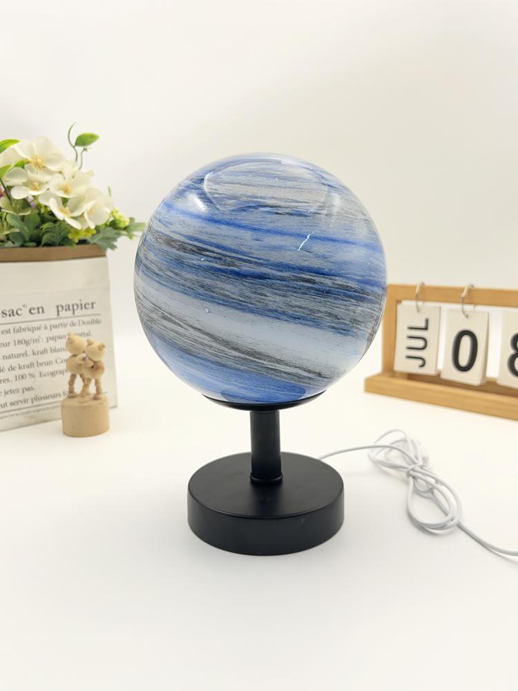 Kid Gift Planet Table Lamp Home Decoration Beside Bedroom Desk Lamp Modern Design Oriented Ornaments Atmosphere Night Lighting