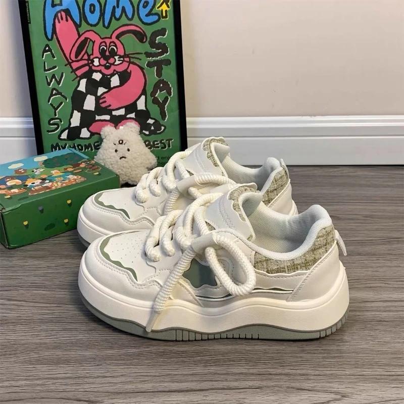 Women Platform Sneakers Star Design Lace Up Skateboard Flat Outdoor Comfortable Running Sport Shoe Tennis Walking Sneakers