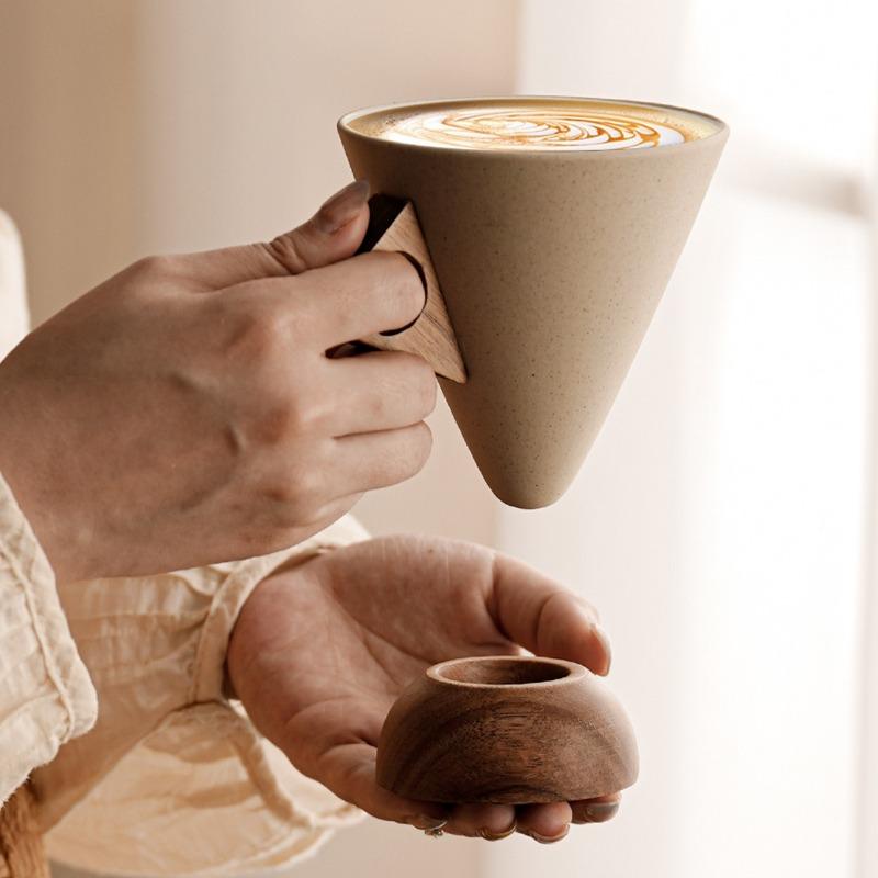 Creative Ceramic Coffee Cup and Saucer Vintage Latte Coffee Mug Exquisite Afternoon Tea Flower Tea Coffee Cup Home Breakfast Mug