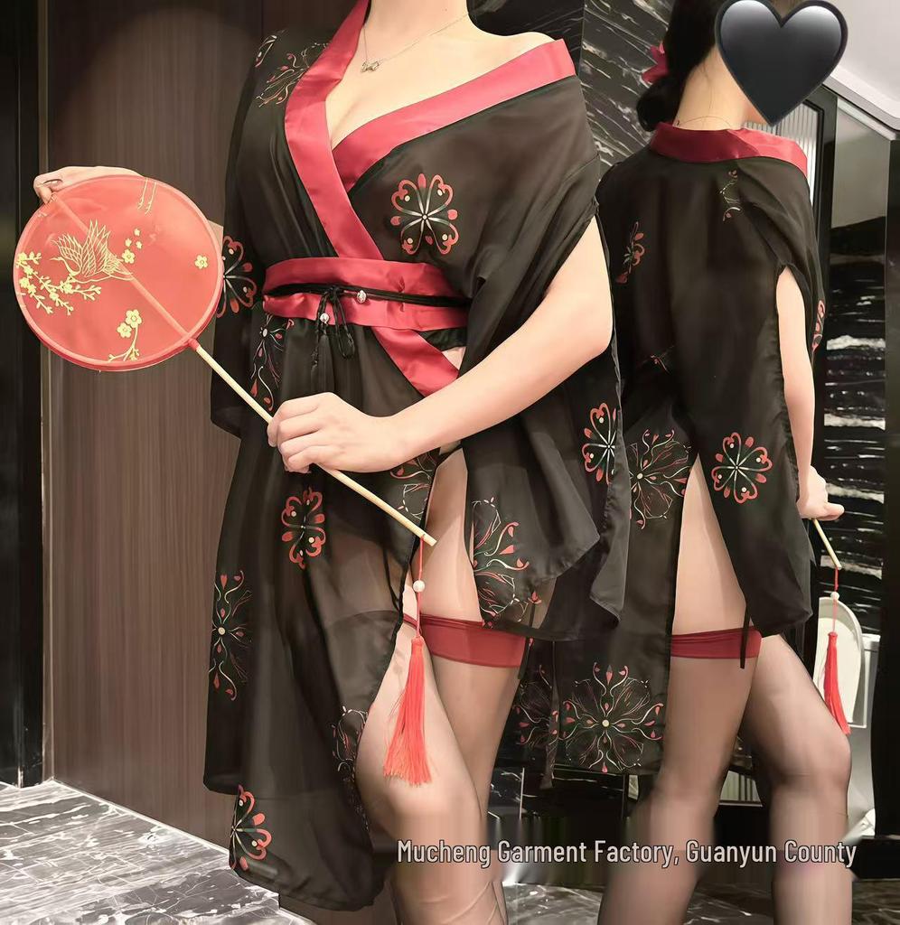 Svart Chiffon Kimono Pyjamas Set med Japanskt Tryck