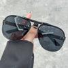 Classic Gradient Lens Sunglasses Men Women Luxury Driving Pilot Sunglasses Fashion Rimless Sun Glasses Female Male Eyewear UV400
