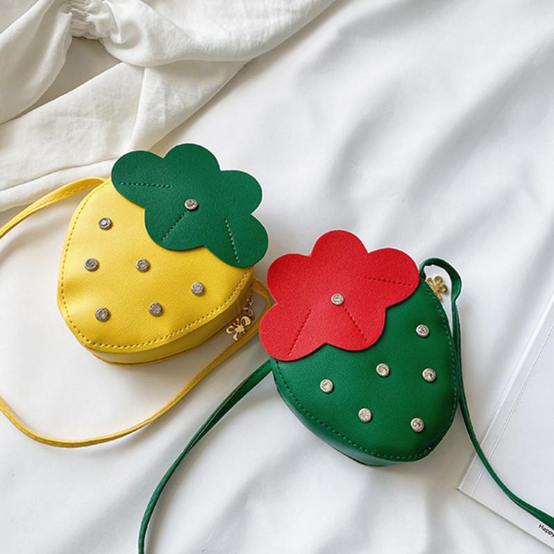 Fashion Coin Purse Cartoon Strawberry Wallet Children's Crossbody Bag Cute Diamond Strawberry Decoration Coin Purse