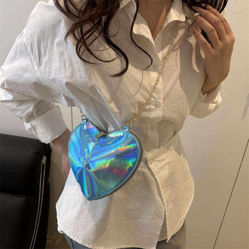Niche Design Laser Glossy Love Shape Messenger Bag Spring and Summer Popular Chain Shoulder Bag Women