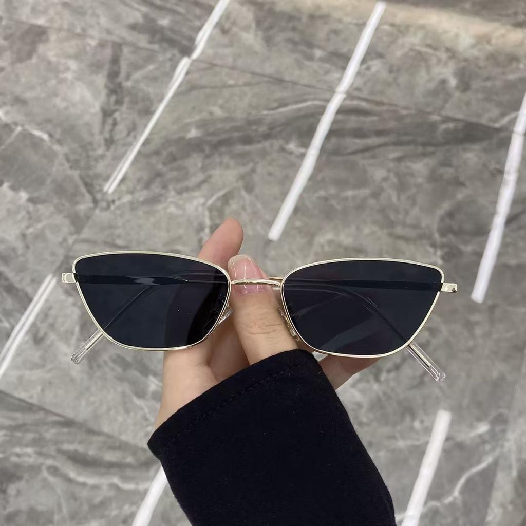 Fashionable Retro Cat Eye Metal Sunglasses for Women Korean Style Unisex Trendy Eyewear Popular Sun Glasses