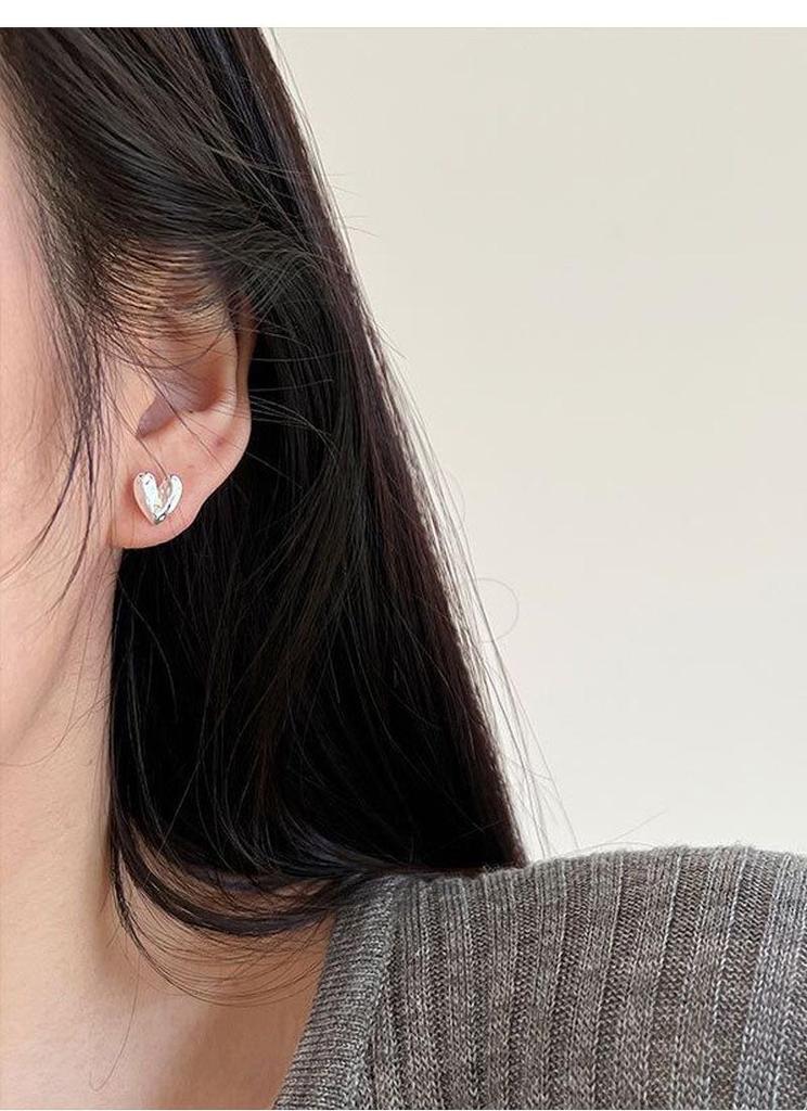 S999 Sterling Silver Korean Style Heart Stud Earrings for Women - Simple, Versatile, Textured Design