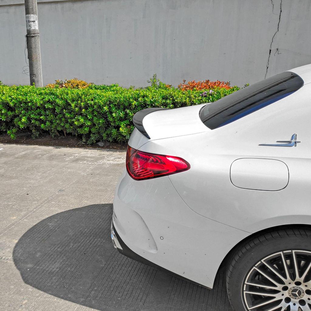 Mercedes-Benz Klasa C W206 2022 Zestaw Splittera Przedniego i Spoilera Tylnego Brabus - Montaż Bezinwazyjny