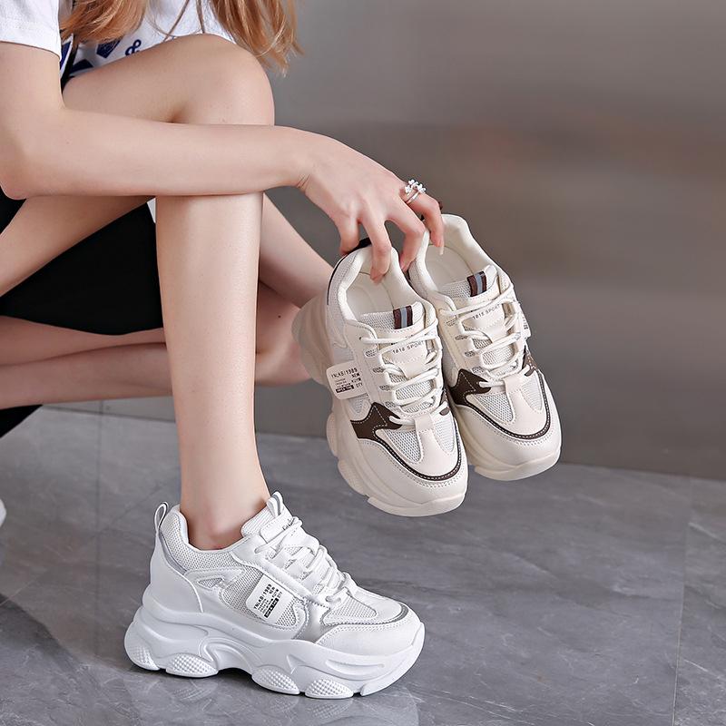 Mesh breathable thick-soled dad shoes women's 2025 new spring and autumn height increase Internet celebrities show feet small leisure sports women's