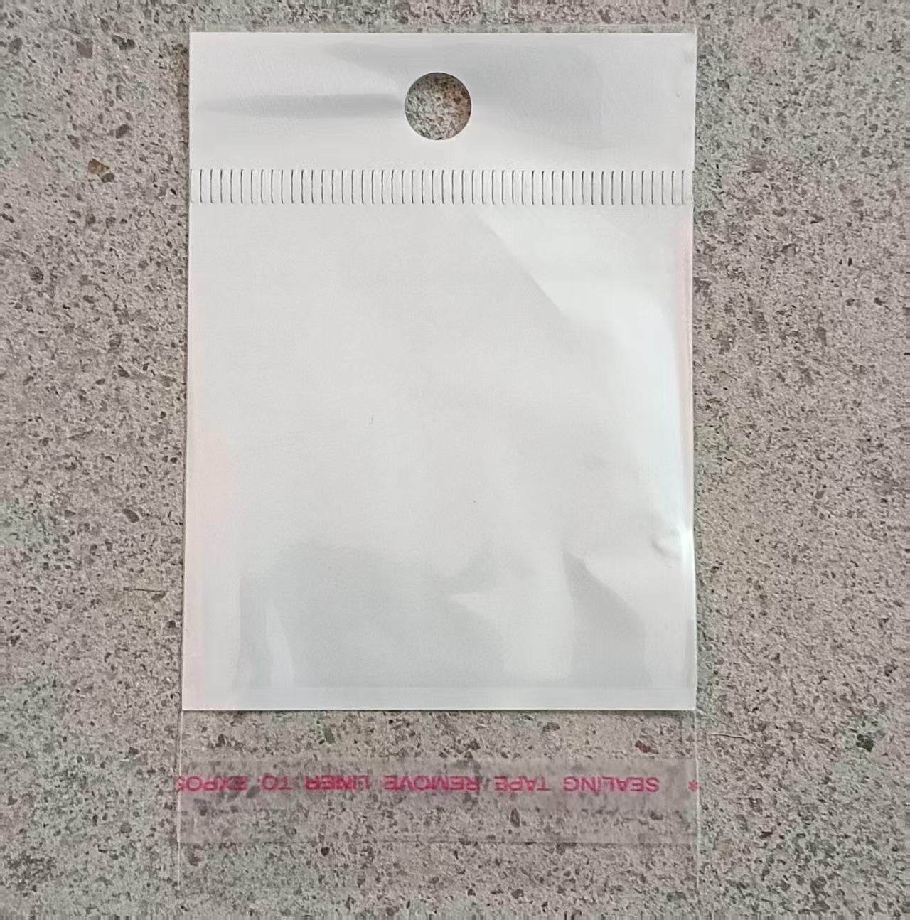 KC Gold Fashion Korean Style U-Shaped Celebrity Design Earrings