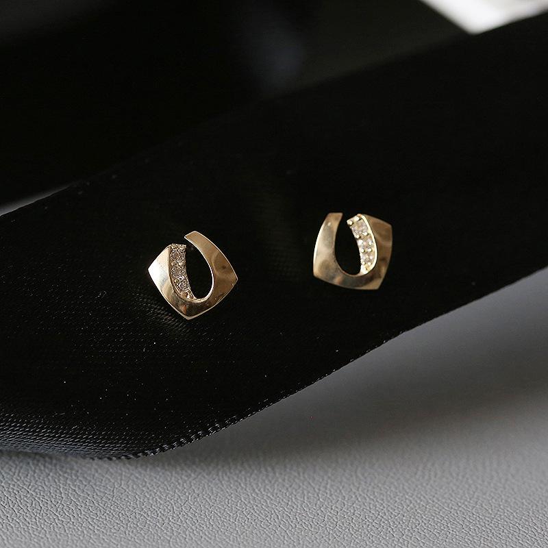 S925 Sterling Silver Plated 18K Gold U-shaped Zircon Earrings for Women Exquisite Square Hollow Unique Design Ear Accessories Gold