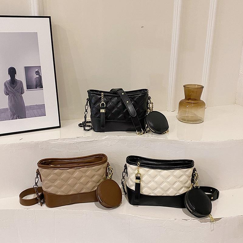 New Xiaoxiangfeng Women's Bag Trendy Rhombus Embroidery Thread Versatile Premium Chain Bucket Bag Shoulder Bag Messenger Bag