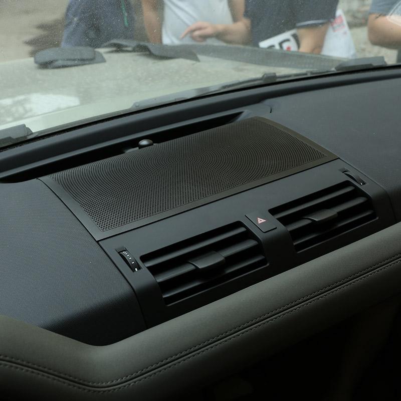 For Land Rover Defender 90 110 130 2020-2024 Aluminum Alloy Black Car Dashboard Speaker Net Cover Trim Interior Car Accessories