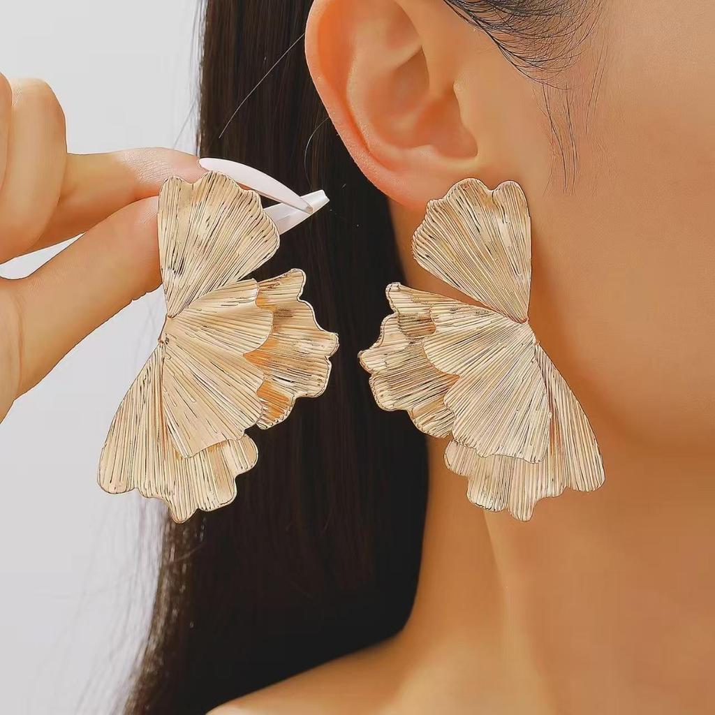 Fashion Minimalist Punk Style Alloy Ginkgo Leaf Folded Flower Earrings For Women