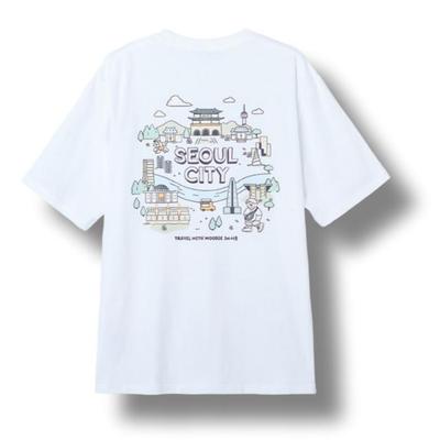 Spao „Woody Seoul Tour“ Kurzarm-T-Shirt – Weiß.