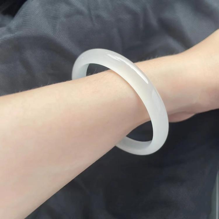 

Браслет из натурального ледяного белого агата, модный браслет с изумрудом, женский подарок 62MM