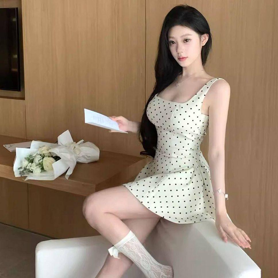 Sweet Spice Girl Pure Desire Dress French Temperament Summer Apricot Polka Dots Seaside Vacation Skinny A-Word Short Skirt