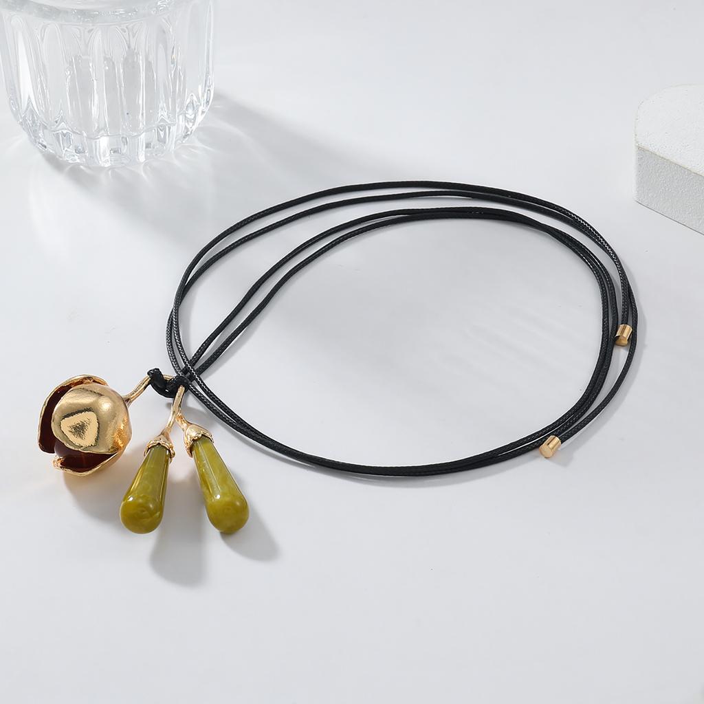 Fashion Bell Pendant Necklace with Adjustable Lanyard Pendant Necklace Perfect for Expressing Individuality Daily Life