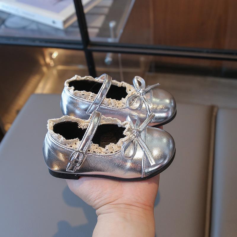 

Girls small leather shoes 2025 spring new children s princess shoes soft-soled women s treasure shoes Xiaoxiangfeng single shoes ballet shoes 25