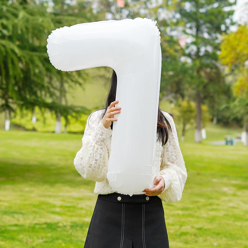 32-Inch White Number '40' Birthday Balloon, Aluminum Foil Party Decoration Prop