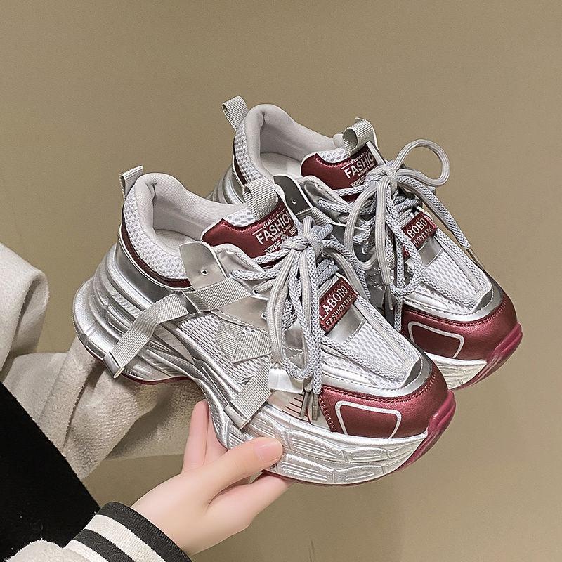 Large size dad shoes women 2025 silver new autumn mesh versatile thick sole breathable height increase casual sports shoes 42