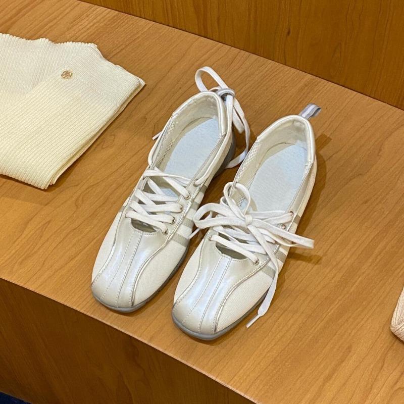 Fashion Women's Genuine Leather White Shoes 2025 New Fashion Non Slip Strap Soft Soled Ballet Shoes Women's Flat Casual Mary Jane Shoes