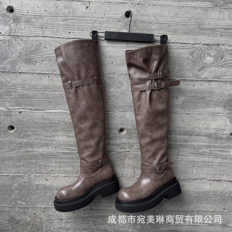 

Круглый носок толстая подошва ботфорты кожаные рыцарские сапоги 2025 осень и зима новые ретро пряжка ремня сапоги со сборками сапоги сапоги 39