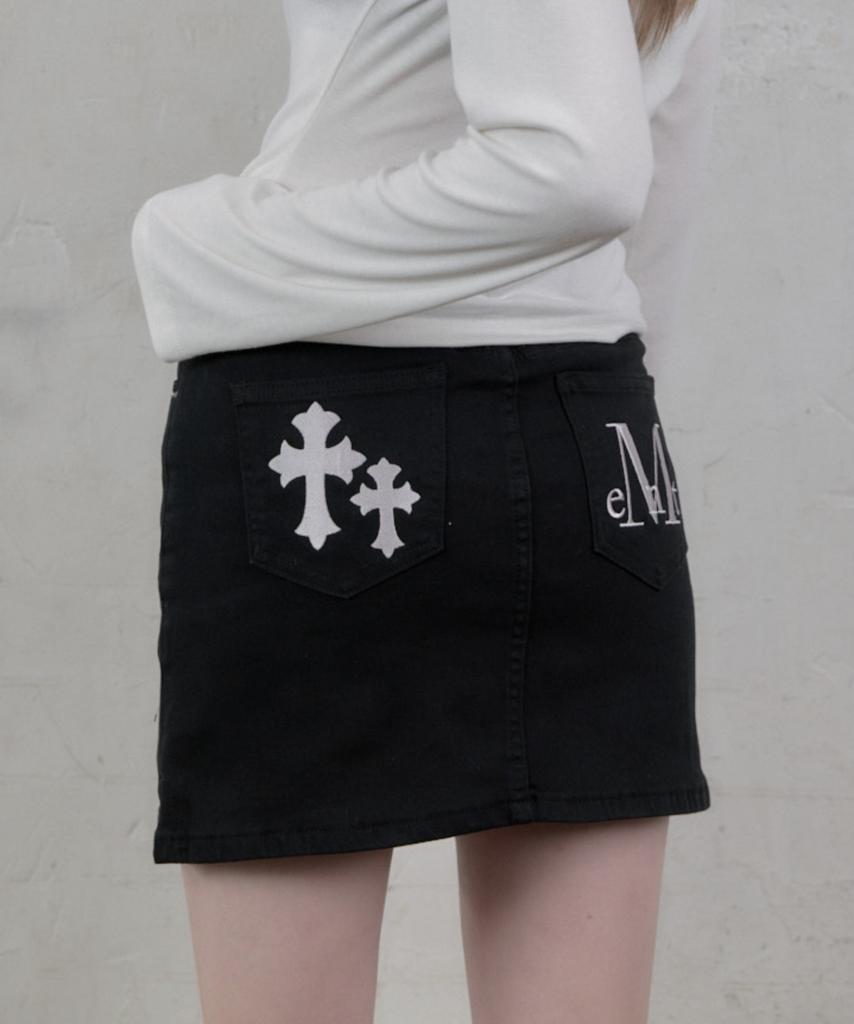Mucent Pistol Back Leather Double Cross Skirt
