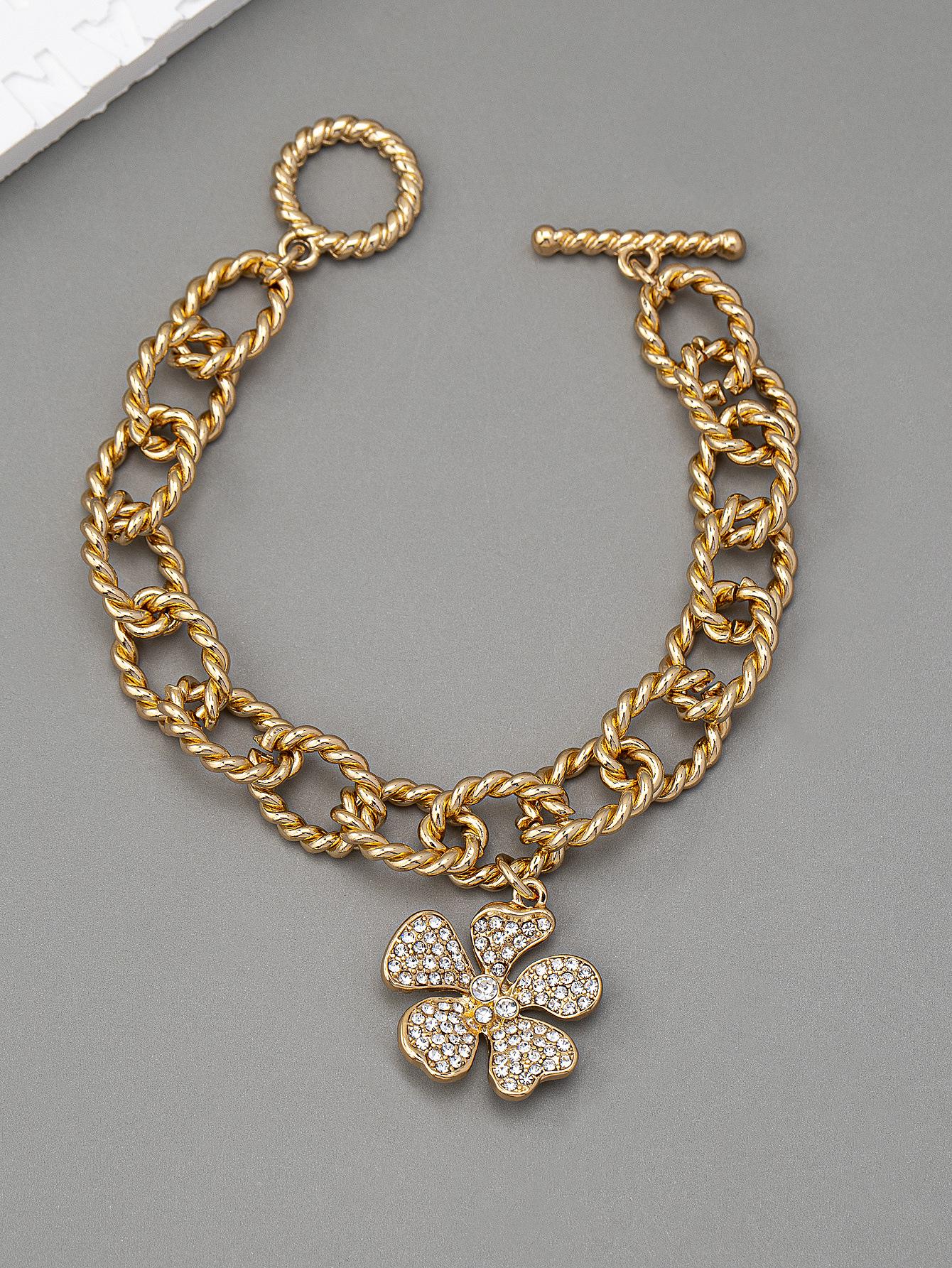 

Европейско-американский ретро браслет-цепочка с плетением и подвеской-лепестком - Модная бижутерия для женщин