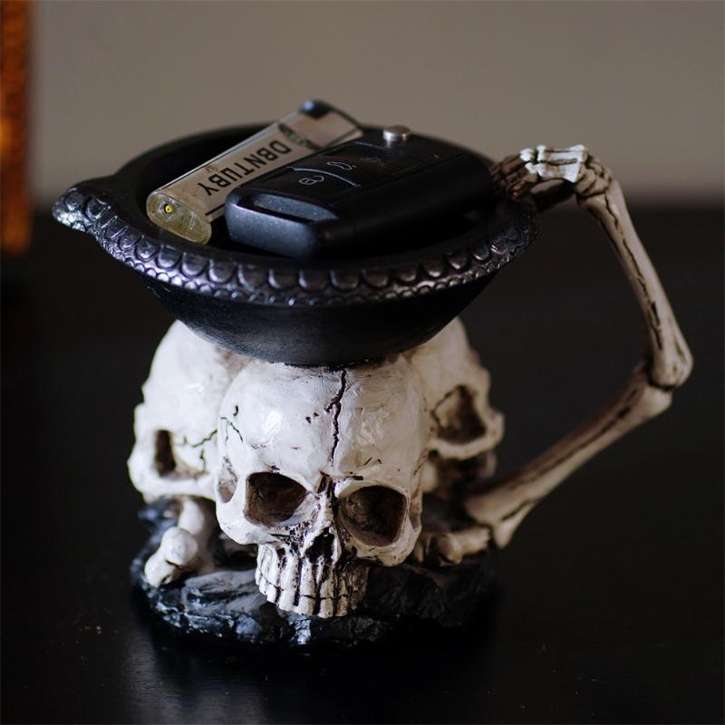 Vintage Candle Holders Creative Gothic Skull Candle Base Entrance Desktop Storage Tray Halloween Decoration Home Accessories