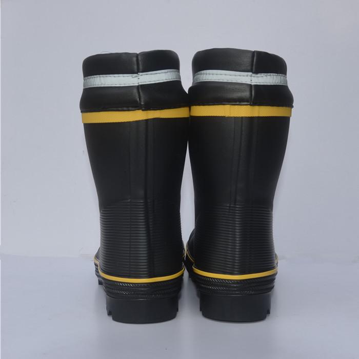 Men's Puncture-Resistant Steel Toe Rain Boots – Mid-Calf Rubber Work Shoes for Construction & Fishing