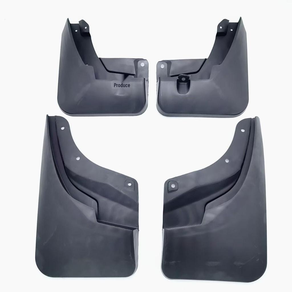 23 Land Rover Defender 130 Mudguards - All-Terrain Tire Protection