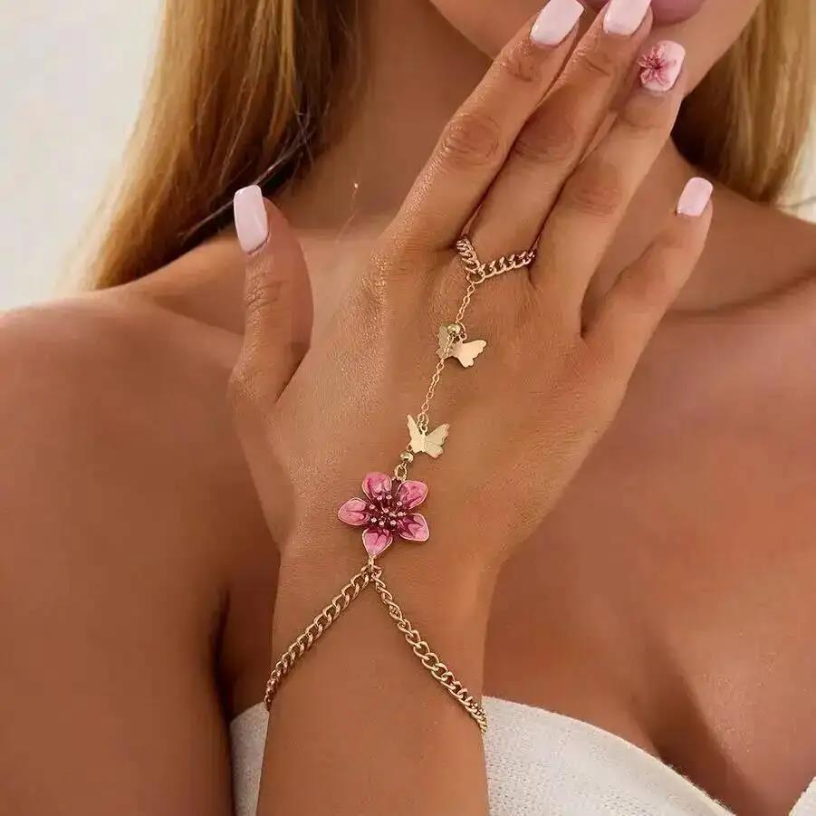 Neuer Exquisiter Süßer Schmetterlingsblumen-Fingerarmreif für Damen Retro Tropföl Blumen-Charme-Armbänder Schmuck Handaccessoire