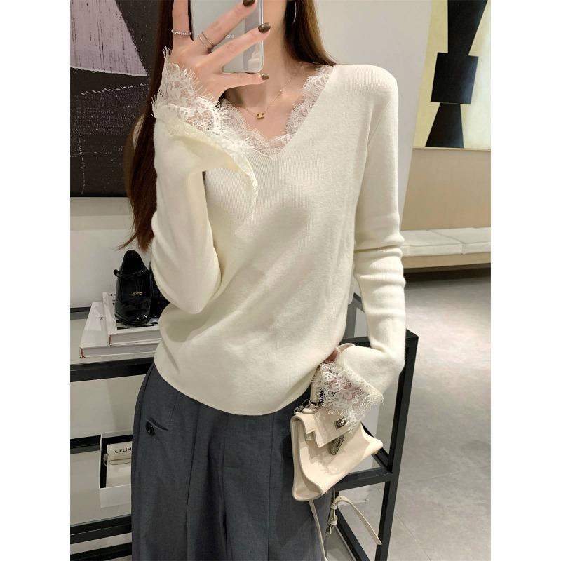 V-neck Lace Flared Sleeve Knitted Sweater Women's Spring and Autumn Winter Bottoming Shirt Pullover Retro Temperament Sweater