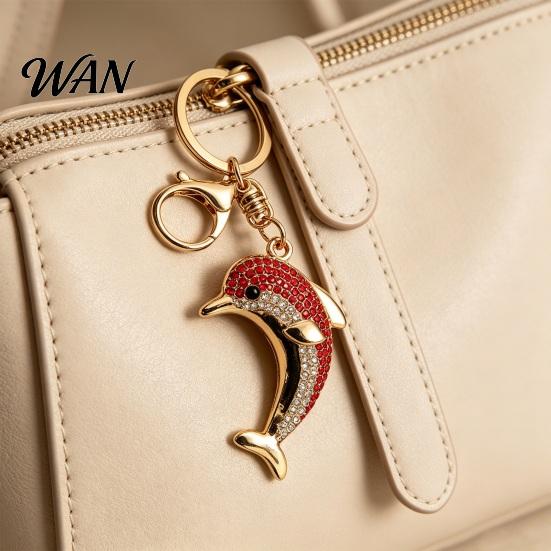 Rust-proof Keychain Pendant, Sparkling Rhinestones Dolphin Shape Keychain, Electroplated Surface Versatile Color Key Holder with Ring And Lobster