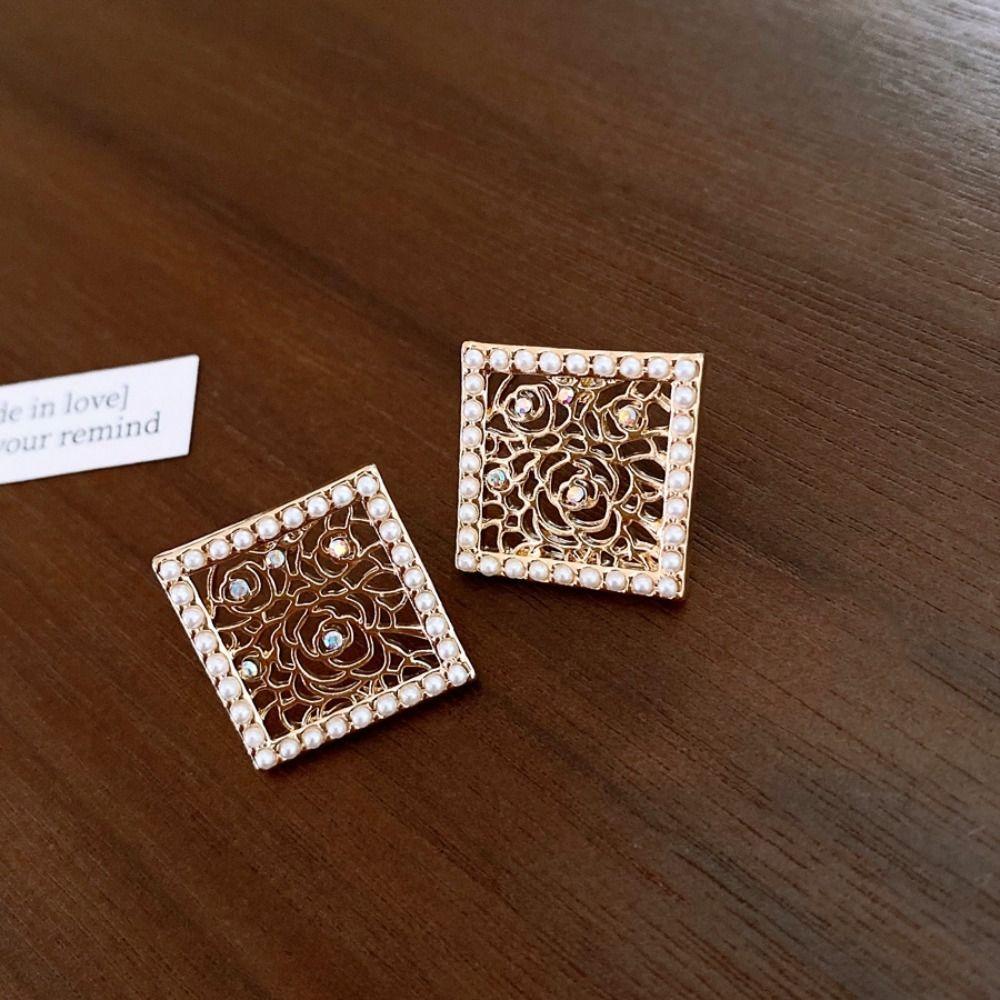 Elegant Geometry Hollow Out Earrings Square Vintage Drop Earrings Caved Window Pearl Earrings  Gift
