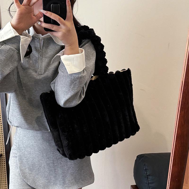 Plush Bag, Simple Commuting Shoulder Bag, New Casual Portable Tote Bag, Commuting To Work, Fashionable and Textured Women's Bag
