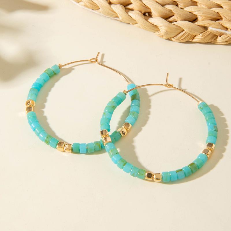 New light luxury French earrings, retro versatile earrings, resin colored gold bead jewelry