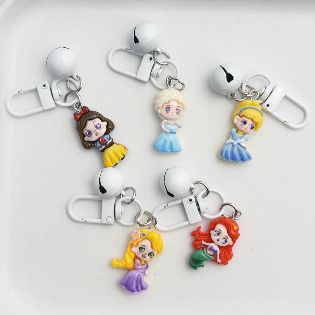 Princess Castle Resin Keychain: Cute Anime Bag Charm, Perfect for Friends