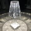 Moderne Schlichte Zarte Acryl Tischleuchte USB Wiederaufladbare Touch Schreibtischlampen Schlafzimmer Dekoration LED Diamantform Nachtlicht