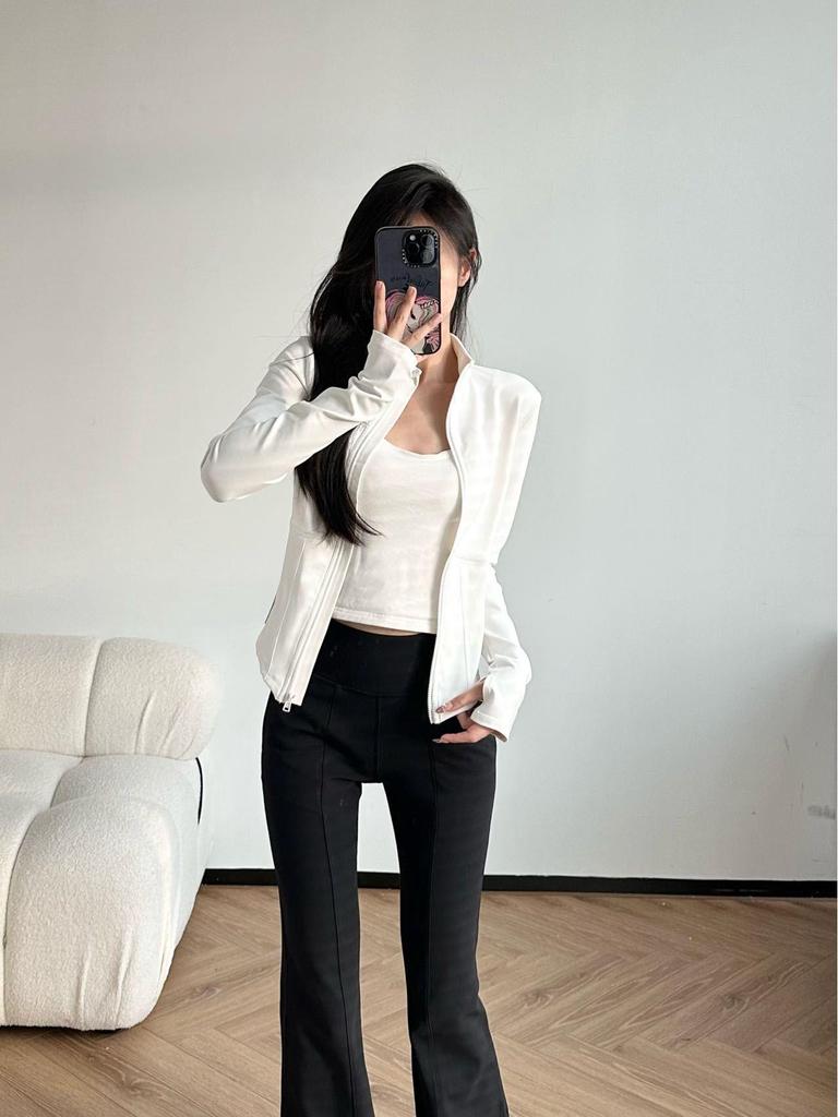 ALO Yoga Schlank geschnittene Langarm-Radjacke mit Stehkragen und Taillenraffung