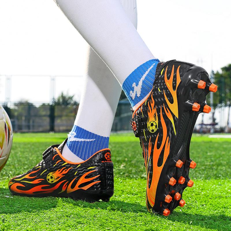 Boys and Girls Sports Shoes Non-slip and Wear-resistant Youth Student Football Shoes