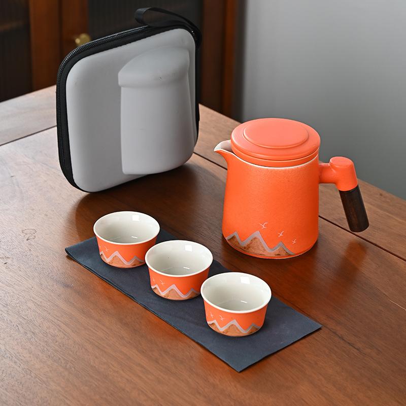 

Thousand miles of Jiangshan tea separation travel tea set teapot Kuaike cup ceramic set complete set of teapot storage gifts