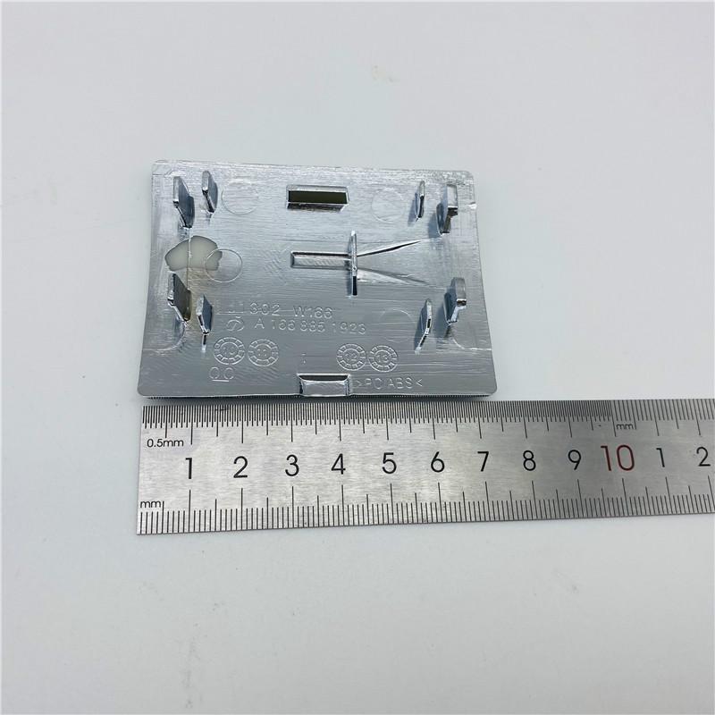 Für 2012–2015 Mercedes Benz ML GLE Klasse ML350 Heckstoßstange Abschlepphaken Augenabdeckung Kappe Chrom Silber