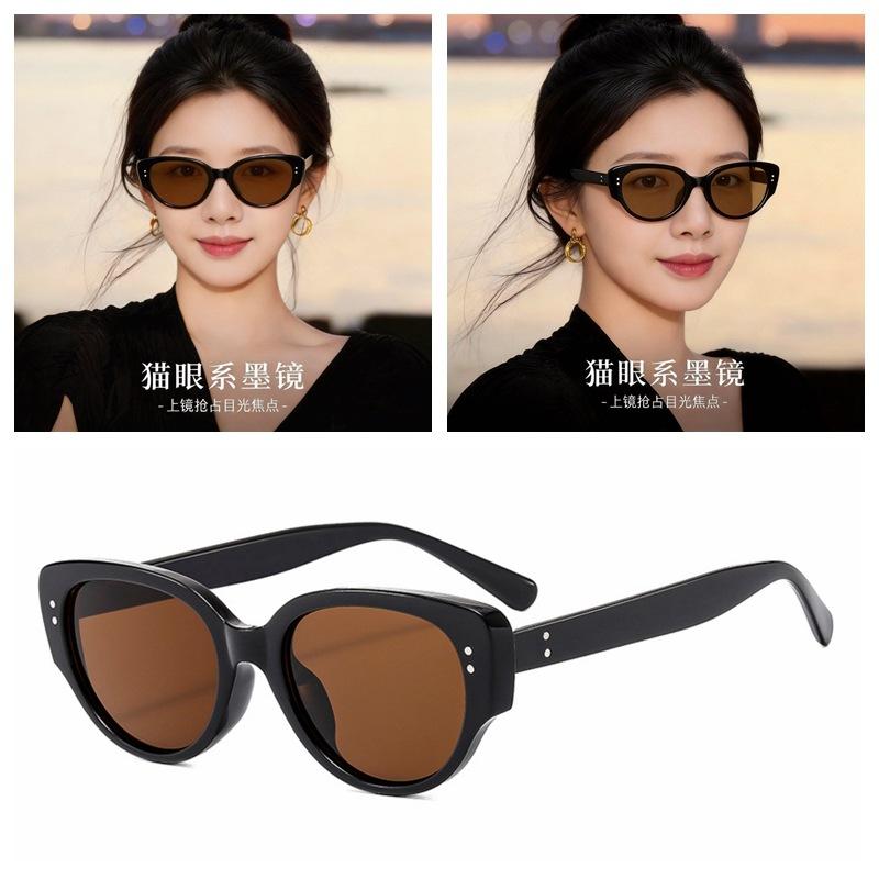 European and American Style Cat-eye Sunglasses for Women, New Model with a High-end Feel, Suitable for Square and Round Faces, Makes the Face Appear
