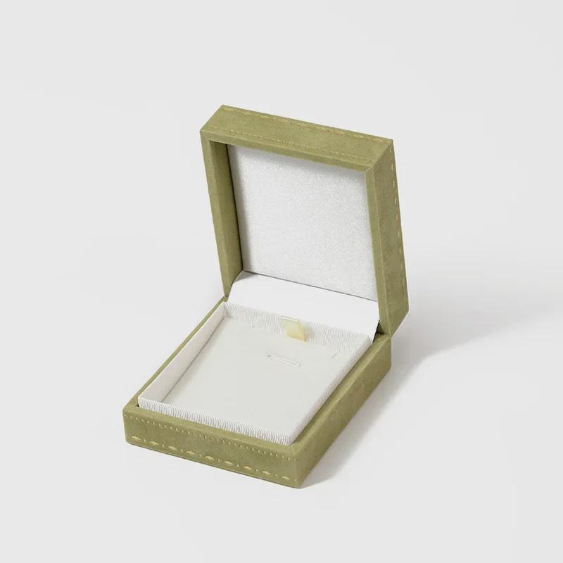 Luxurious Velvet Jewelry Box with Thickened Right-Angle Convex Edges for Rings, Pendants, and Bracelets
