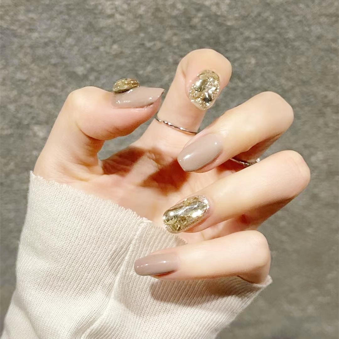 

A419 Shiny Rhinestone Wearable Milky Grey Flash Gel Fake Nails