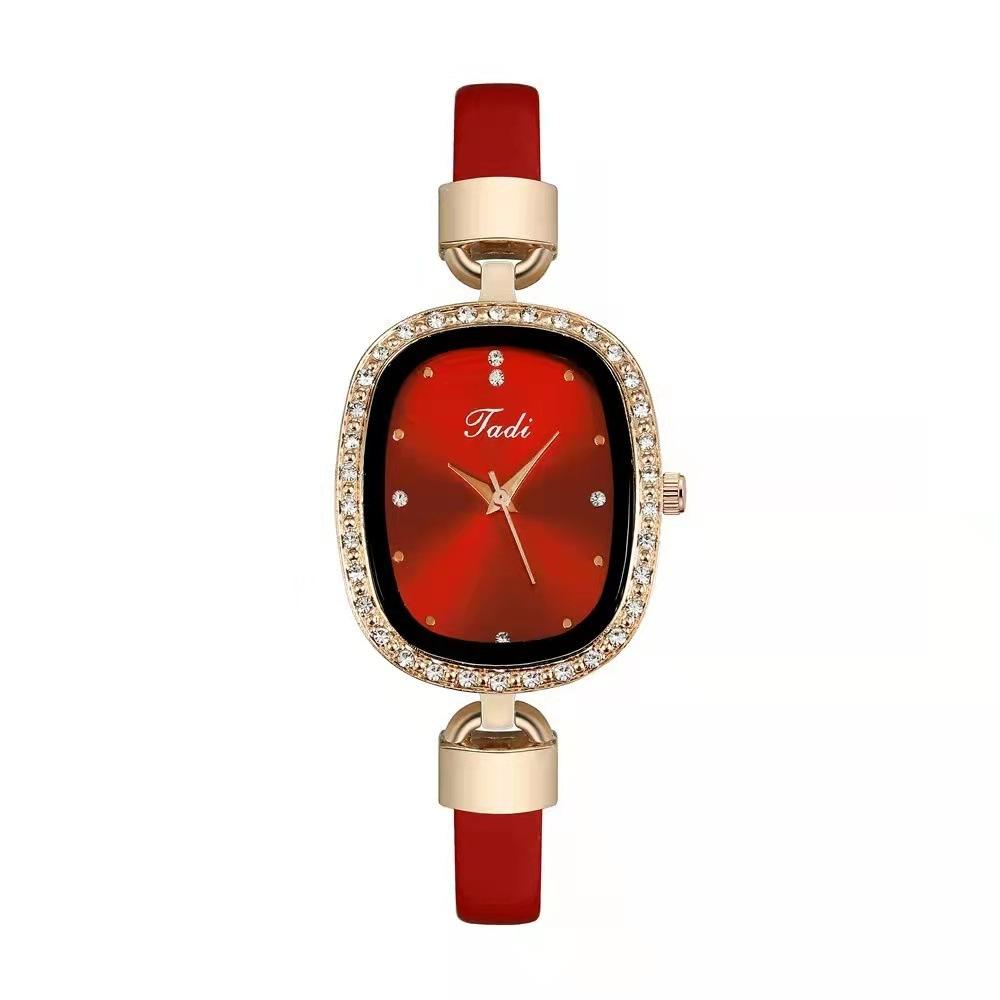 Women S Watch Bracelet Set Two-Piece Women S Quartz Watch Diamond Rhinestone Fine Belt Fashion Watch красный
