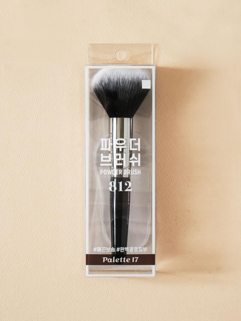 Palette 17 Soft Powder Makeup Brush