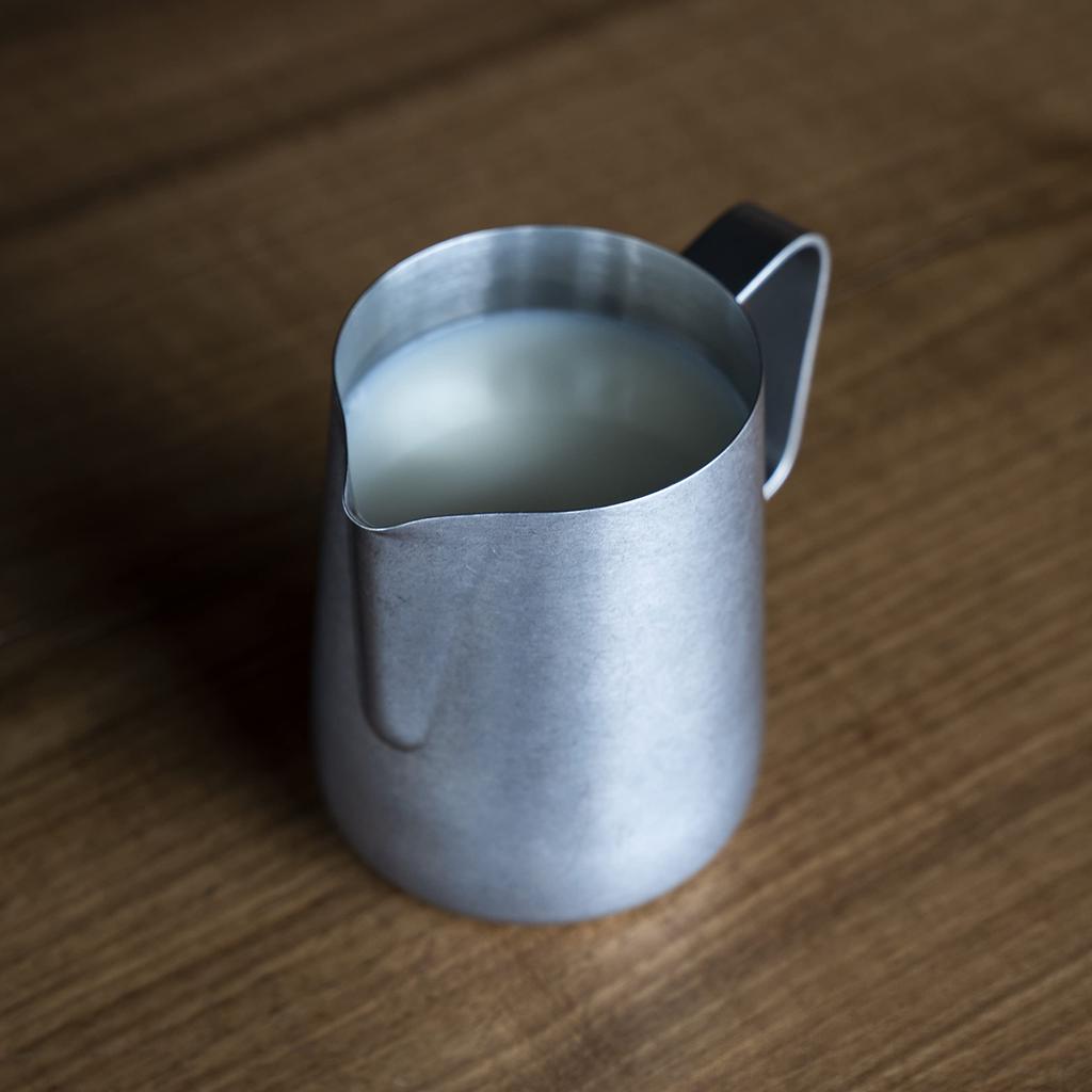 Aoyoshi VINTAGE INOX Milk Jug, 600ml, Stainless Steel, Distressed Finish, Made In Japan, Dishwasher Safe, Vintage Design, 510434